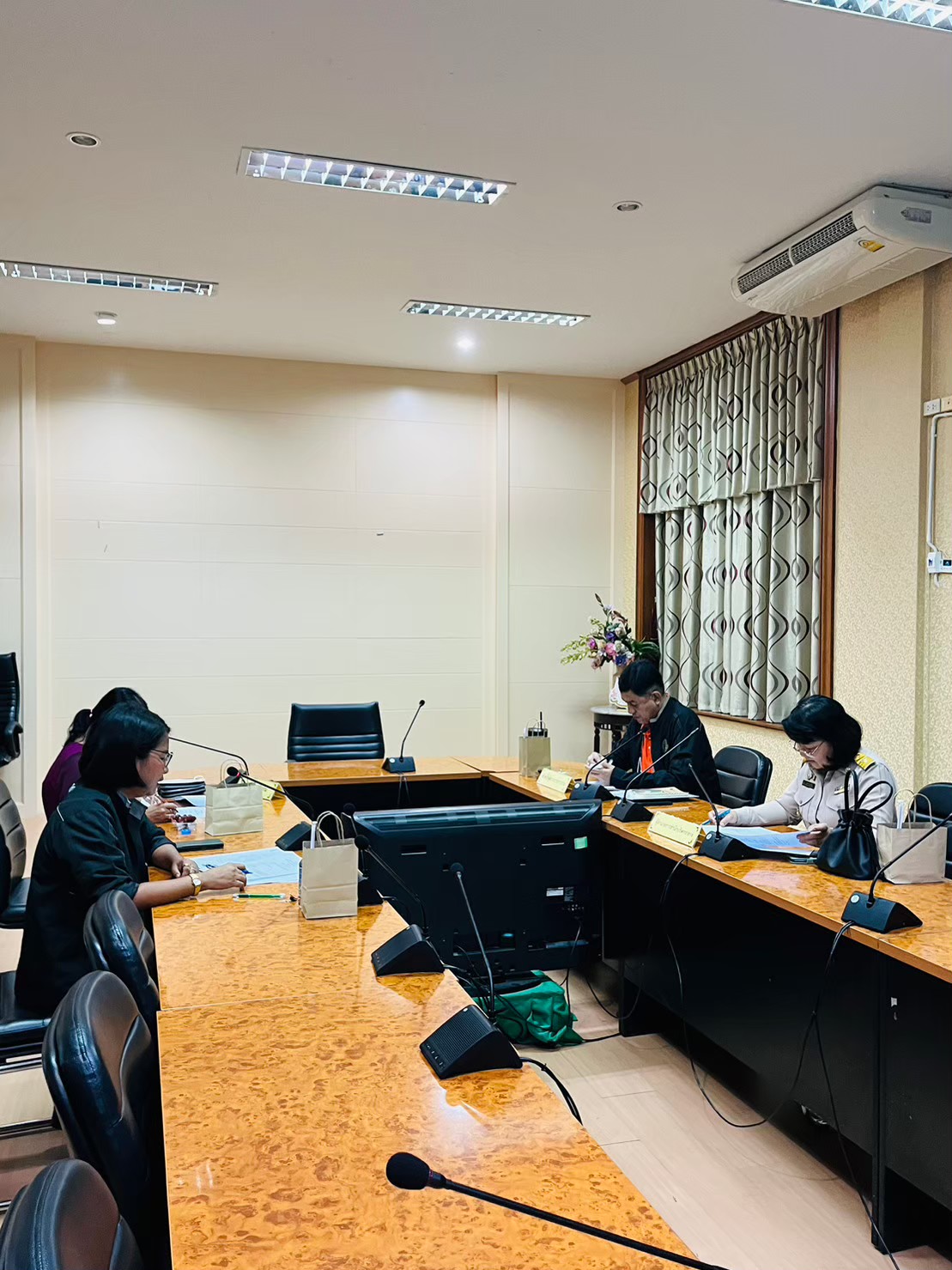 title - ประชุมคณะกรรมการตัดสินโครงการประกวดจัดทำสื่อคุณธรรมในการป้องกันการทุจริตไม่ยอม ไม่ทน ไม่เฉย ครั้งที่ 2 